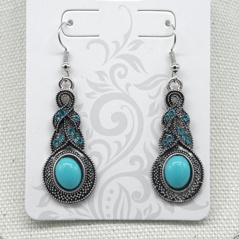 Necklace set with pendant and earrings. Turquoise and crystals. - Picture 2 of 3